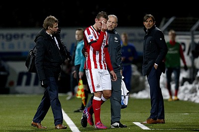 坎布尔vs奥斯前瞻 范基帕斯路易斯状态不佳