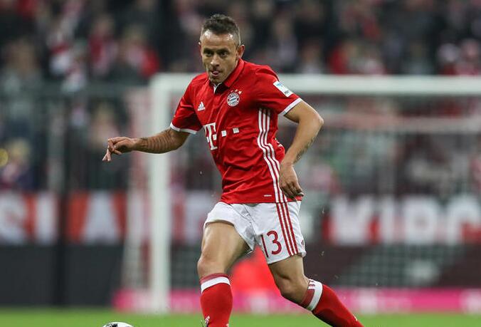 拜仁VS多特，拉菲尼亚：这个赛季的目标就是三冠王