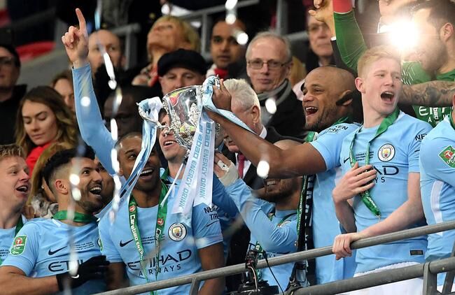 瓜迪奥拉斩获执教曼城后首冠，卢卡库打破魔咒助曼联逆转切尔西