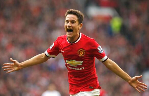 埃雷拉：我们的对手惧怕伊布 他的DNA很强大