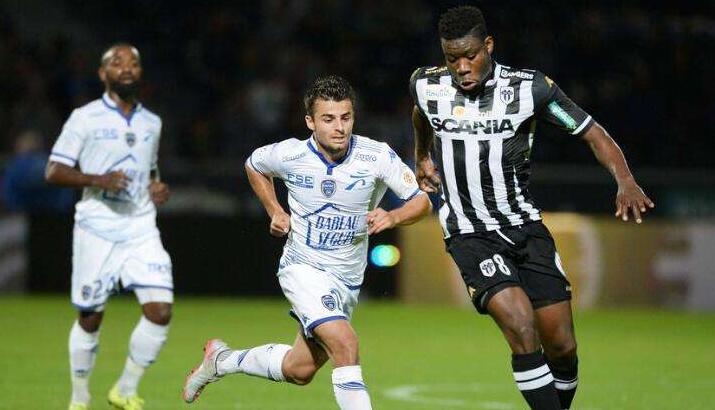 昂热vs特鲁瓦前瞻:特鲁瓦状态下滑，谁能拿下保级大战?