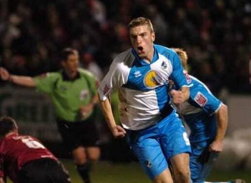 布流浪vs伯顿前瞻 布流浪取得联赛3连胜