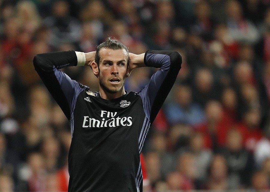 根据西班牙媒体马卡报的最新消息，皇马球星贝尔因为比目鱼肌伤势将会无缘与拜仁慕尼黑的欧冠第二回合比赛，两名后卫佩佩和瓦拉内同样也无法出战。