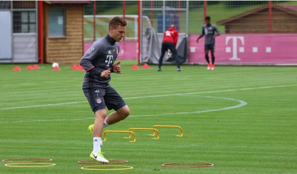 莱比锡红牛VS拜仁 基米希：莱比锡获得第二是他们应得的