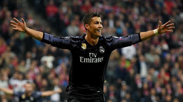 北京时间周三凌晨，马德里两家俱乐部将继续他们的欧战征程，皇马在1/4决赛首回合于安联球场取得了客场2比1的领先，他们希望在伯纳乌球场晋级并完成卫冕欧冠的梦想。而马竞首回合在卡尔德隆球场凭借格里兹曼的争议点球以1比0的比分小胜莱斯特城，客战狐狸城并不是太容易的事情。