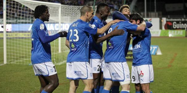 尼奥尔vs奥尔良前瞻:尼奥尔主场防线稳固,奥尔良客场难进球