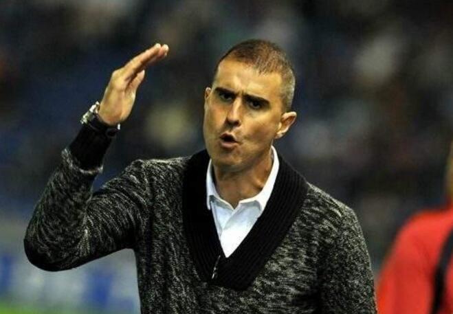 西甲拉科鲁尼亚官方宣布，俱乐部已决定解雇一线队主教练加里塔诺