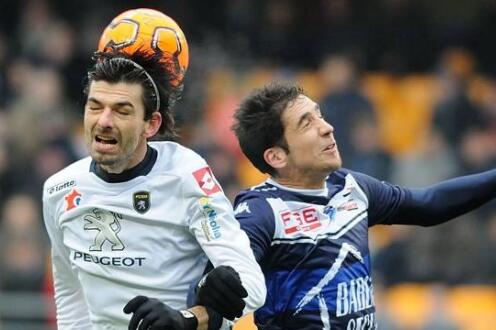 洛里昂VS欧塞尔前瞻:洛里昂主场强势,欧塞尔客场防线大开