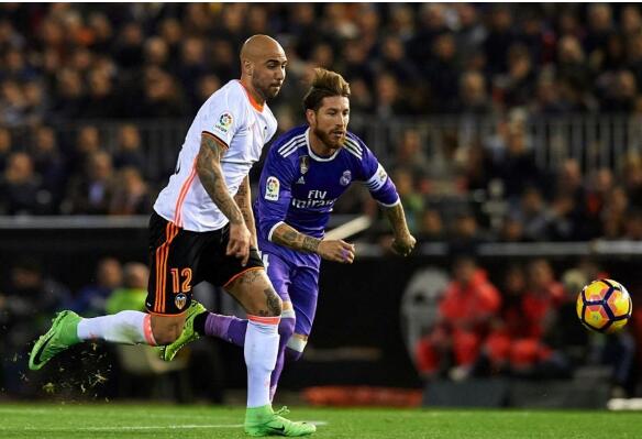 瓦伦西亚VS塞维利亚 扎扎：我想继续留在瓦伦西亚