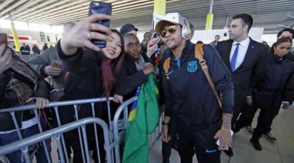 皇马VS巴萨 西媒：内马尔随巴萨一起前往马德里