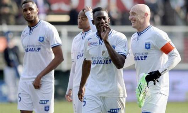 瓦朗谢纳vs欧塞尔分析 瓦朗谢纳攻强守弱特点明显