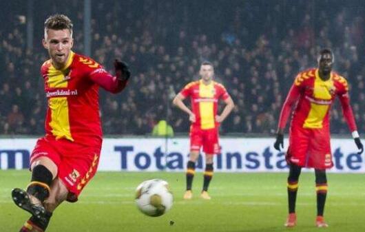 前进之鹰vs阿尔克马尔青年队 前进之鹰实力略胜对手