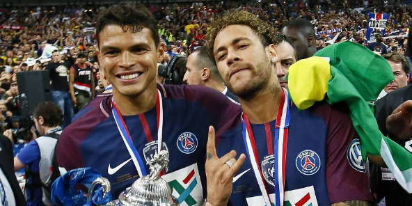 内马尔肯定留队