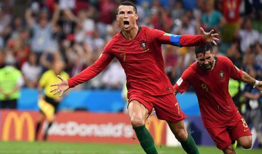 C罗成为世界杯历史上最年长戴帽球员