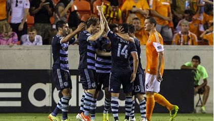 休斯顿迪纳摩vs堪萨斯城竞技前瞻:休斯顿主场强势欲抢占先机