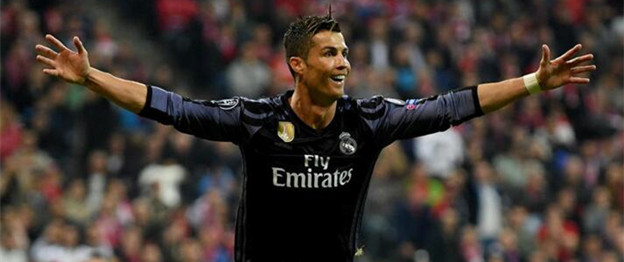 北京时间4月19日2:45，欧冠1/4决赛次回合的比赛就将打响，首回合主场1-2不敌皇马的拜仁本场比赛将作客伯纳乌球场，他们能否逆转晋级？先来听听“足球魔方首席情报师”马特乌斯的观点吧！