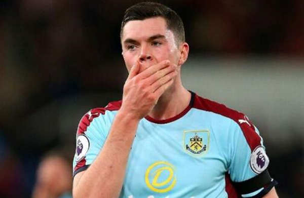 赫尔城VS伯恩利，伯恩利后卫：不后悔当初离开曼联