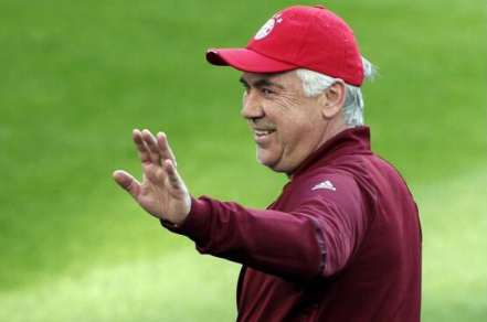 北京时间4月19日凌晨，欧冠四分之一决赛次回合，拜仁将会做客伯纳乌挑战皇马，距离比赛已经不到一天的时间。