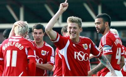 巴恩斯利vs诺维奇前瞻:交锋占优,诺维奇期待胜利