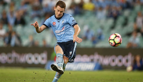 悉尼FC VS 墨尔本城，来自悉尼FC中场核心的定位球秘诀