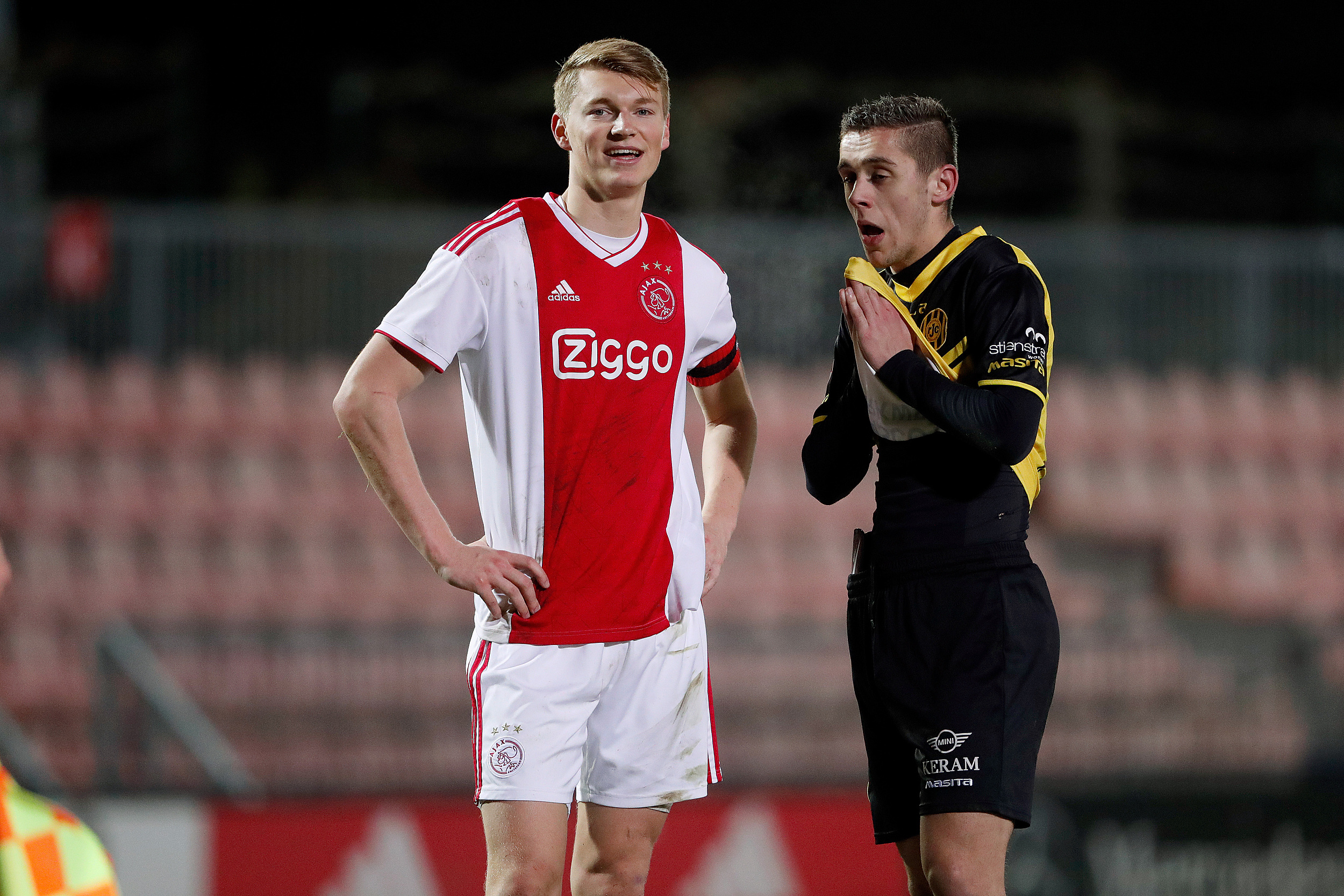 阿贾克斯vs皇马前瞻 德容或将缺席本场比赛