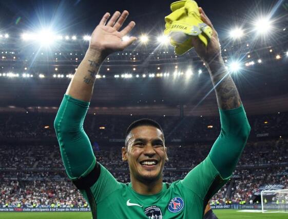 阿森纳2-1切尔西 英媒：切尔西有意引进巴黎门将阿雷奥拉