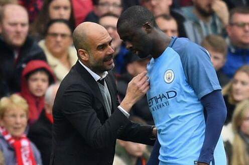 曼城2-1莱斯特城 英媒：曼城有意续约亚亚图雷1年