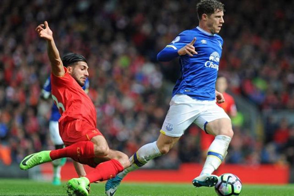 利物浦VS伯恩茅斯，克洛普：詹浑身淤青，马蒂普背部不适