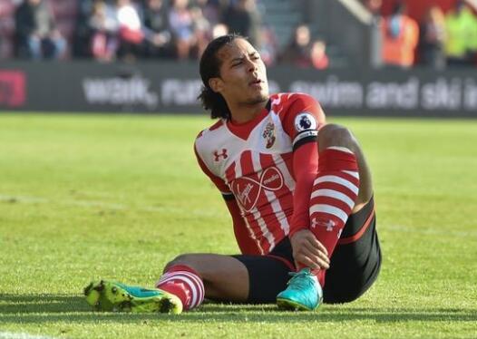 阿森纳VS曼城 英媒：与切尔西抢人 阿森纳有意南安普顿后卫范迪克