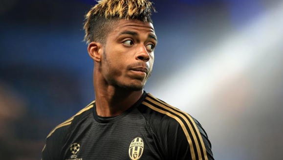 据《法国足球》的消息，尤文球员勒米纳可能会在今夏考虑离开都灵，本赛季至今，他的出场时间并不多。