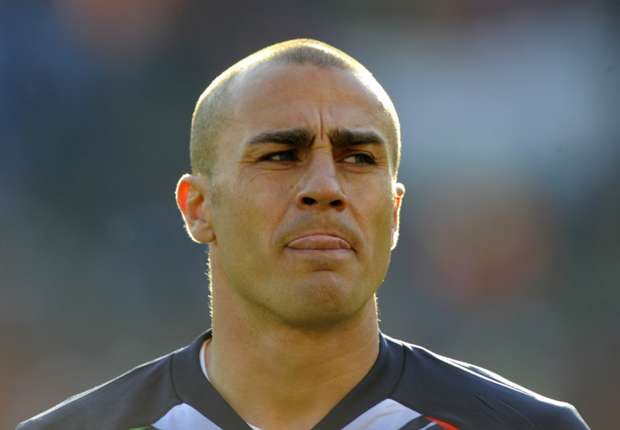 本赛季巴萨的战绩不够理想，他们在欧冠赛场上被拒之四强门外，在西甲联赛中暂时落后于少赛一轮的领头羊皇马3分。