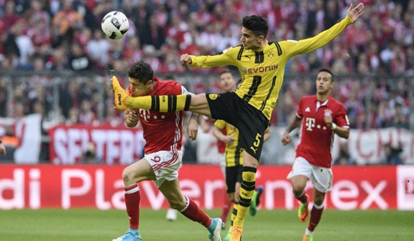 拜仁4-1多特，莱万称当时应该给巴尔特拉红牌罚下