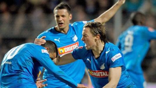 沙尔克04vs霍芬海姆分析 主队状态下滑，客队逐渐重回正轨