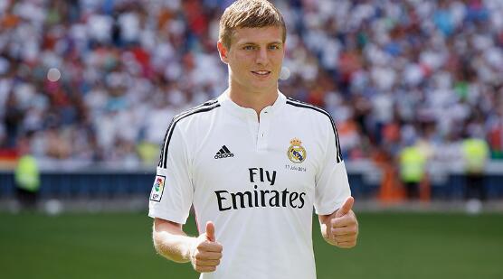 官方：皇马中场克罗斯当选2018德国足球先生