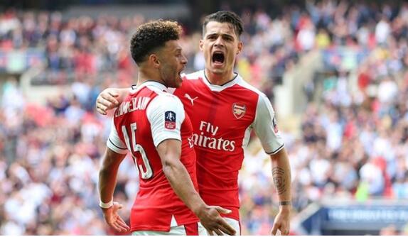 阿森纳VS莱斯特城 温格：夏天决定张伯伦是不是会留队