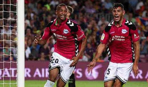 巴伦西亚vs阿拉维斯:主队迎回格德斯，客队远离降级区