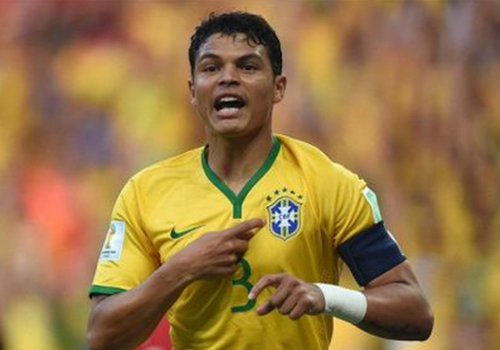 北京时间6月9日18:05，巴西国家队与阿根廷国家队将在澳大利亚墨尔本进行一场热身赛，蒂亚戈-席尔瓦会作为巴西队队长首发出战，这是他巴西世界杯后再次成为巴西队队长。