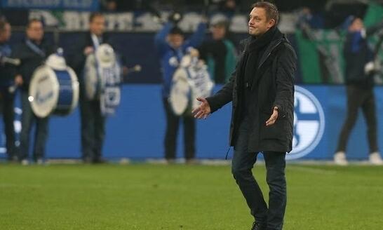 沙尔克04vs汉诺威分析 主队让出第二宝座,客队高层集体回家