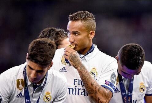 曼城未来两天签达尼洛