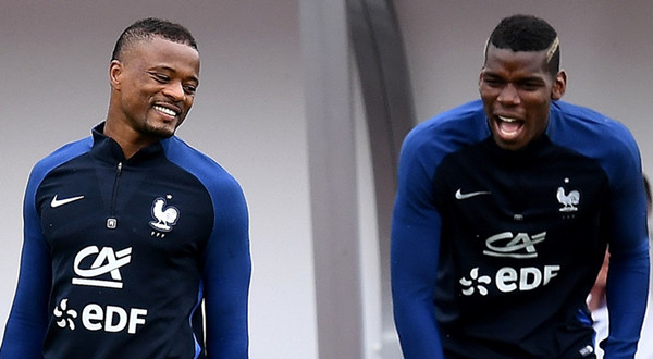 曼联1-1埃弗顿，埃弗拉：是我鼓励博格巴从尤文重回曼联