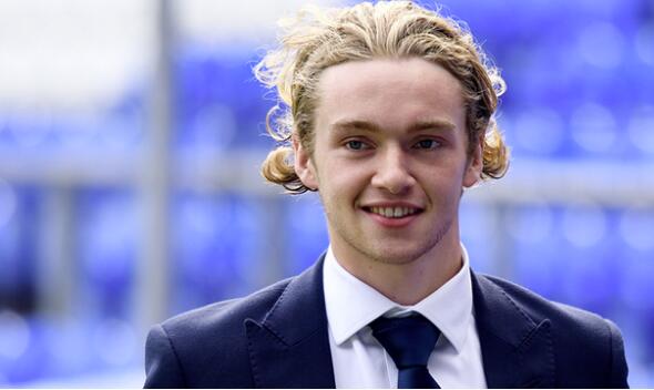 斯旺西VS埃弗顿 戴维斯：埃弗顿阵容很棒 很适合我学习