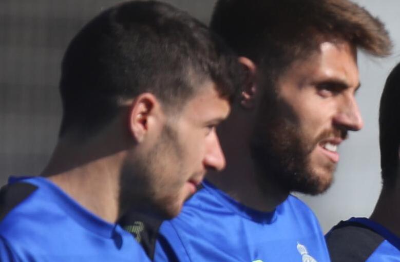 安德莱赫特VS曼联，曼联正考察西班牙人后卫洛佩兹和马丁