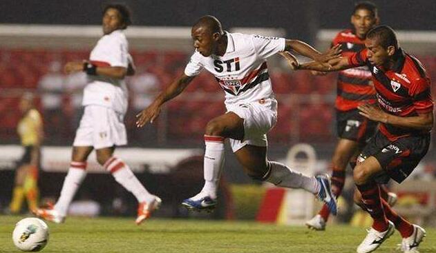 戈亚尼亚竞技VS累西腓体育分析 生机尚存客队关键3分绝不相让