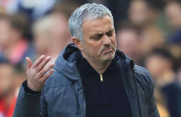 曼联VS塞尔塔 穆里尼奥：希望主场球迷能嗨起来