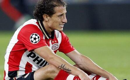 芬洛vsPSV埃因霍温分析:芬洛防守凶狠,埃因霍温火力超强