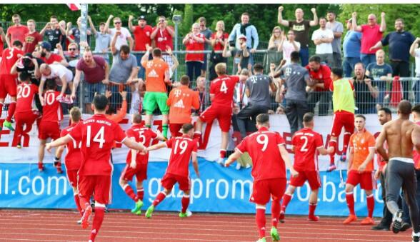 拜仁VS弗赖堡 拜仁U19惊天大逆转沙尔克04U19晋级全国决赛
