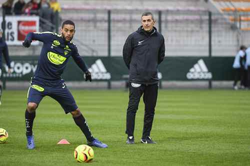 南锡vs布雷斯特前瞻 佩兰难救南锡