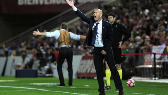 皇马4-0格拉纳达 齐达内：周三的欧冠比赛才是关键