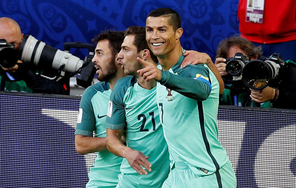 葡萄牙1-0俄罗斯，C罗连续8届世界大赛破门，成足球史上第1人