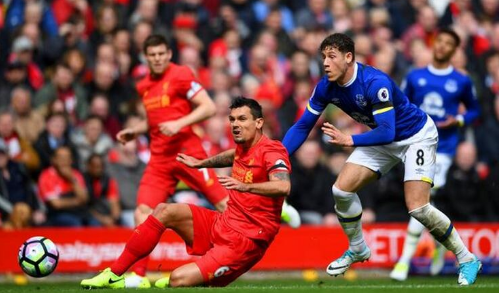 利物浦3-1埃弗顿 洛夫伦：正在和球队商讨续约事宜